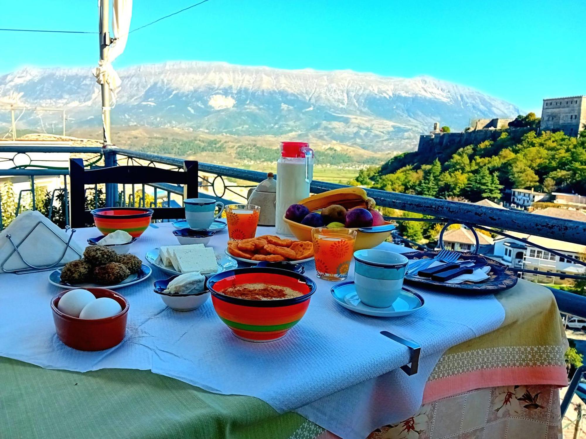 House Cela 3* Gjirokastër